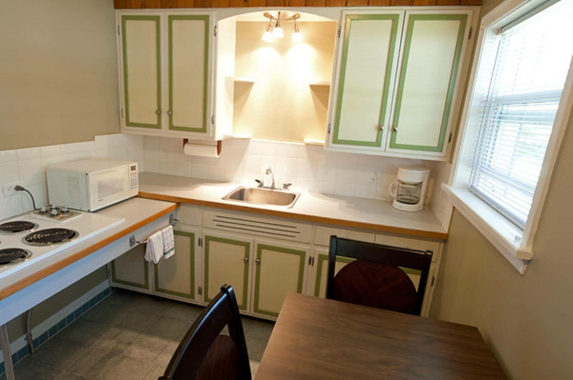 Alpine Inn & Suites Nelson Dış mekan fotoğraf