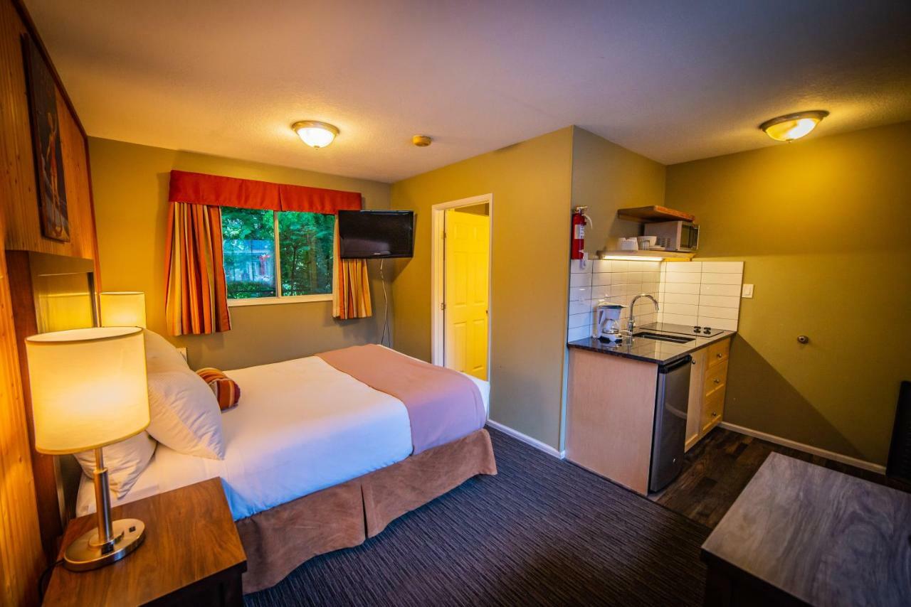 Alpine Inn & Suites Nelson Dış mekan fotoğraf